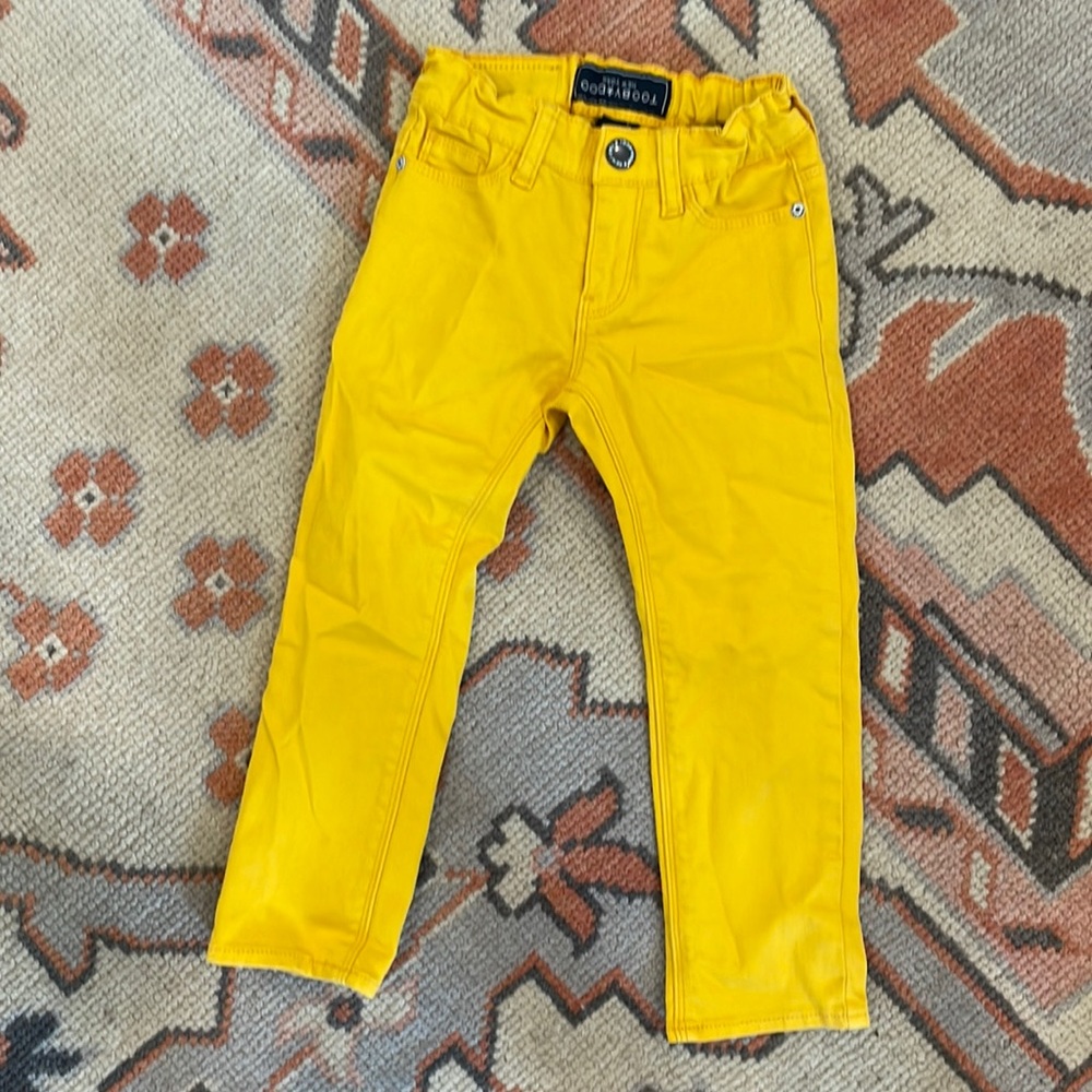 Like new Toobydoo jeans size 3T.